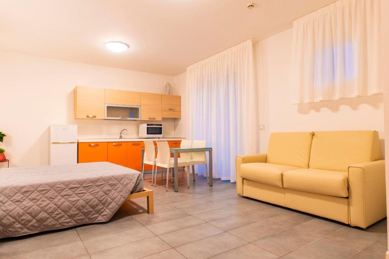 Residence Burano リド・ディ・イエゾロ エクステリア 写真